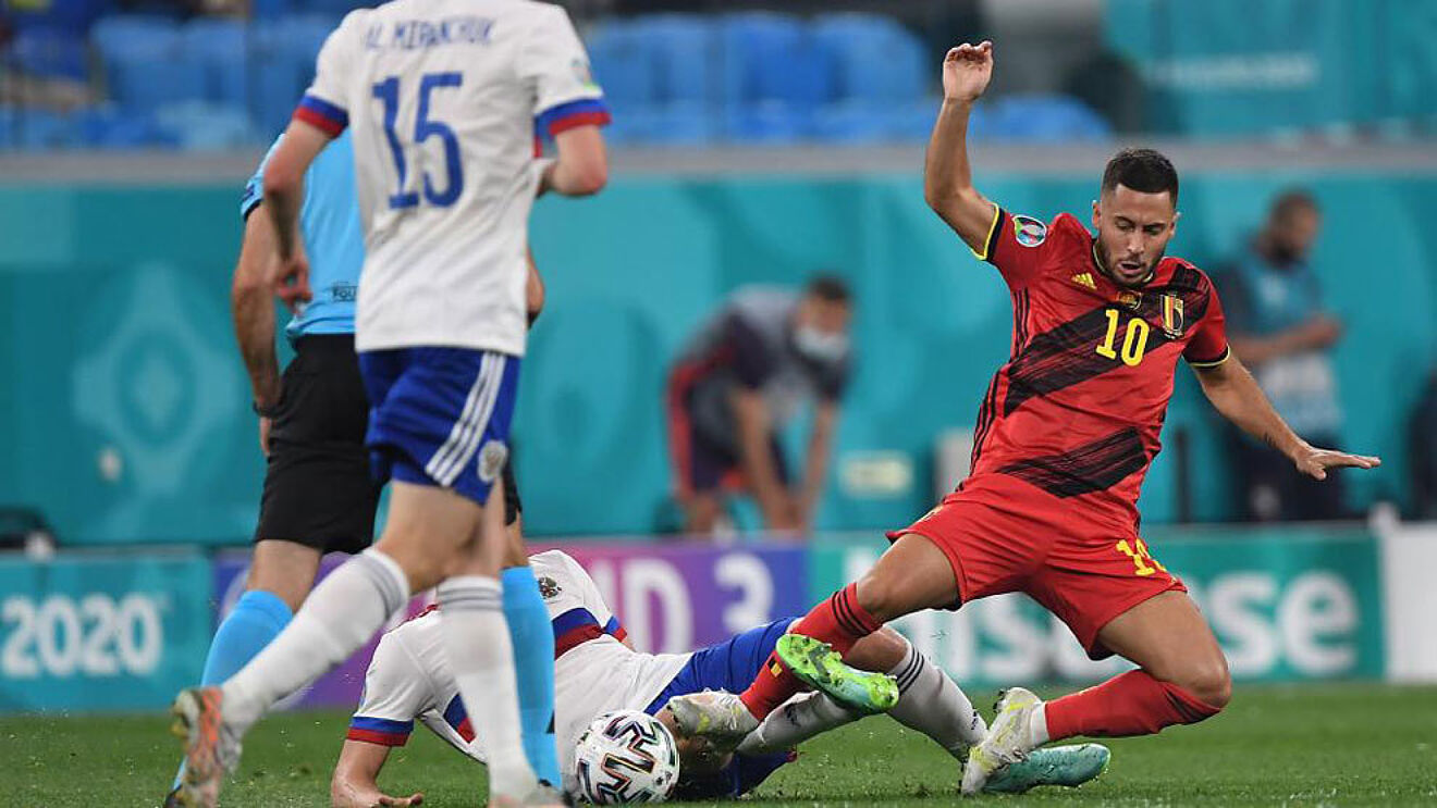 De Bruyne và Hazard gặp chấn thương sau trận đấu với Bồ Đào Nha
