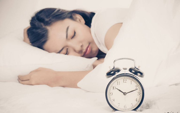 Tìm hiểu những lợi ích của việc ngủ sớm đối với phụ nữ